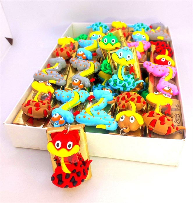 Шоколад Атаг + брелок "Змея символ года" 40 шт. уп. 02205 - фото 1032