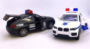 Пластмассовая машина откр. двери, багажник 00882