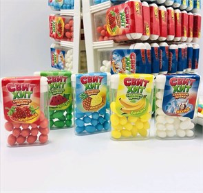 Сахарное драже "СВИТ ХИТ" ассорти в стенде 12гр*90шт* 00796